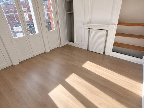 Studio 1 pièce 14 m²