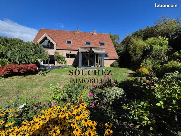 Maison 9 pièces 222 m²