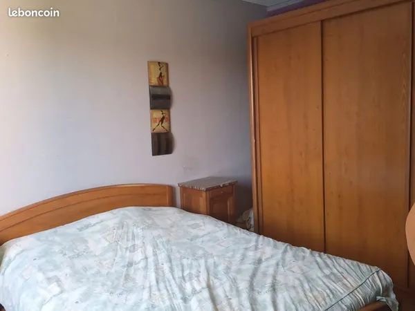 Loue chambre + annexe