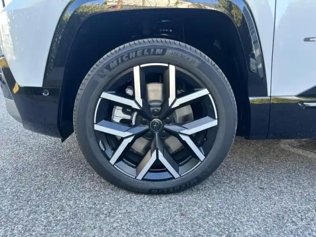 Jeep Compass 1.6 turbo t4 225ch e-hybrid plug-in first edition bvr7 — photo 11