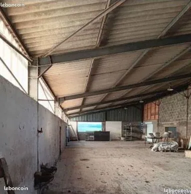 Batiment 500m2 + Terrain 2500m² - Vue exceptionnelle - PC Accepté