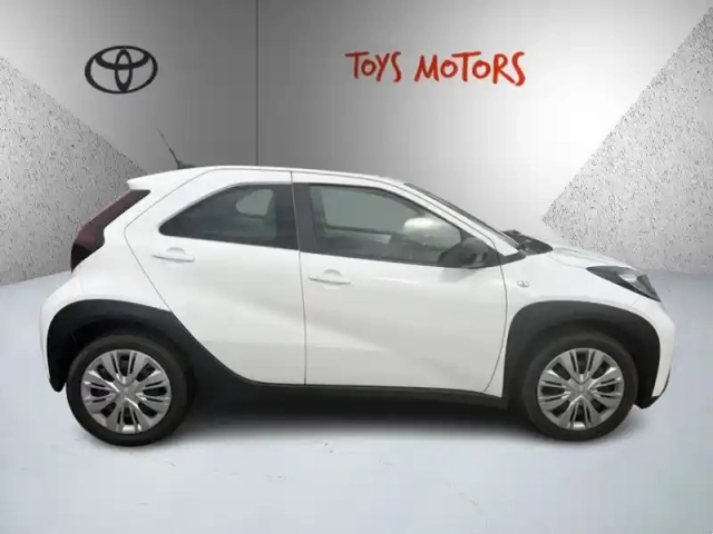 Toyota Aygo 1.0 vvt-i 72 dynamic — photo 6