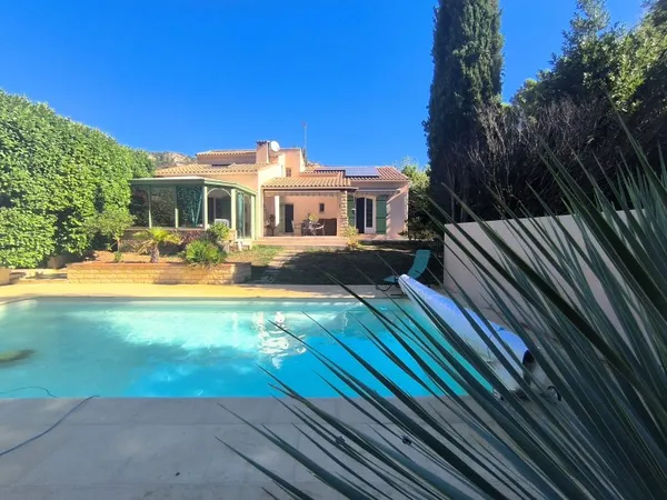 Vends maison au calme absolu
