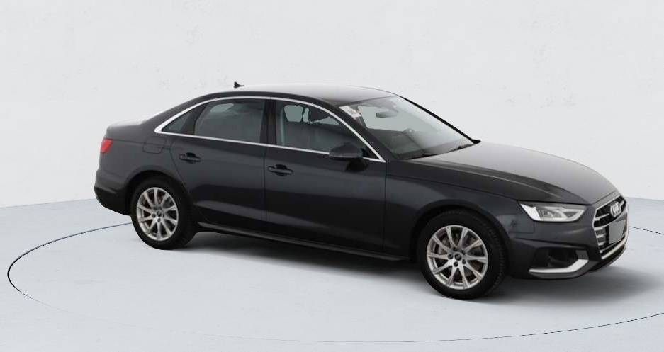 Audi A4 — photo 10