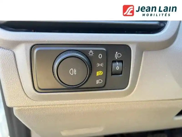 Volkswagen Transporter van l1h1 2.0 tdi 150 bva8 — photo 12