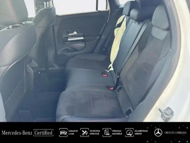 Mercedes Gla 200 d 150ch amg line 8g-dct — photo 11
