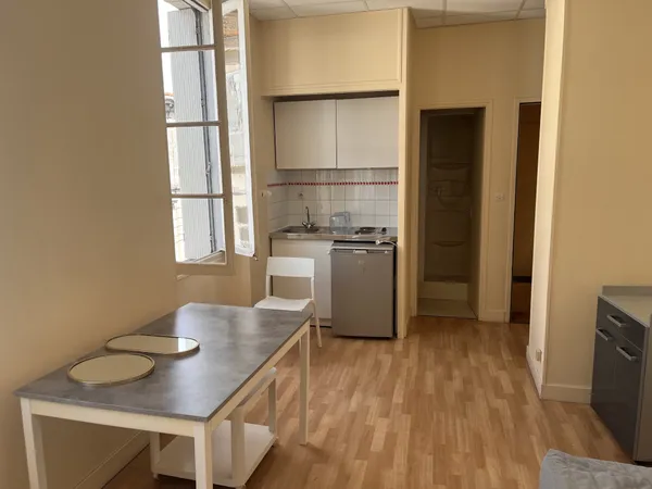 Studio 1 pièce 22 m²