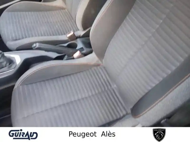 Peugeot 208 puretech 100 s&amp;s bvm6 — photo 53