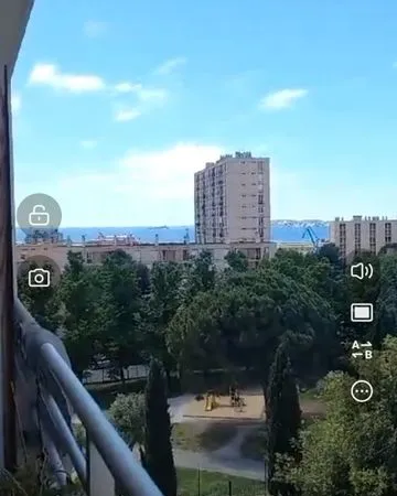 Type 2 avec grande terrasse de 14m2 au calme