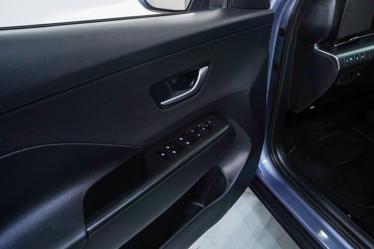 Hyundai Kona — photo 16
