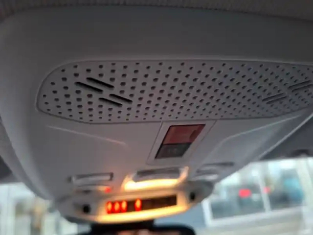 Peugeot 208 hybrid 110 ch e-dcs6 — photo 21