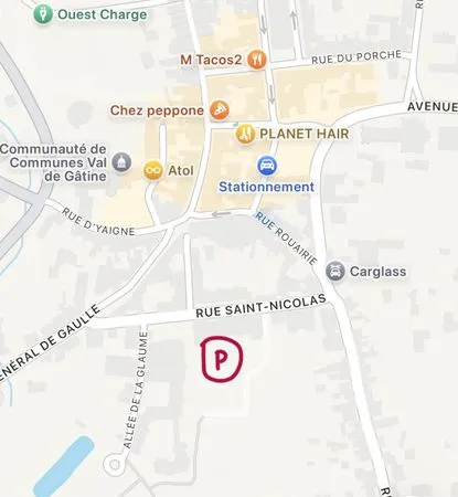 Place parking aérienne privée