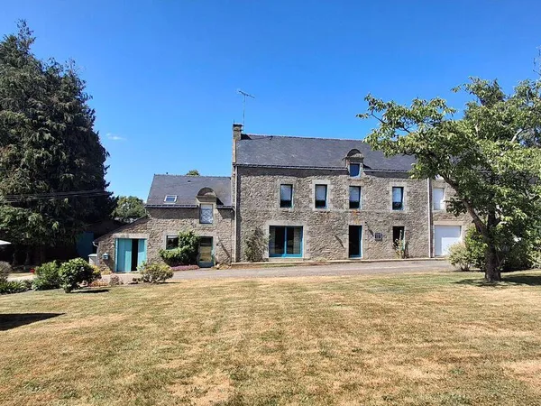 Maison 9 pièces 210 m²