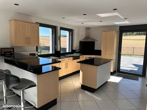 Maison 5 pièces 130 m2 TAGOLSHEIM 68720 avec piscine