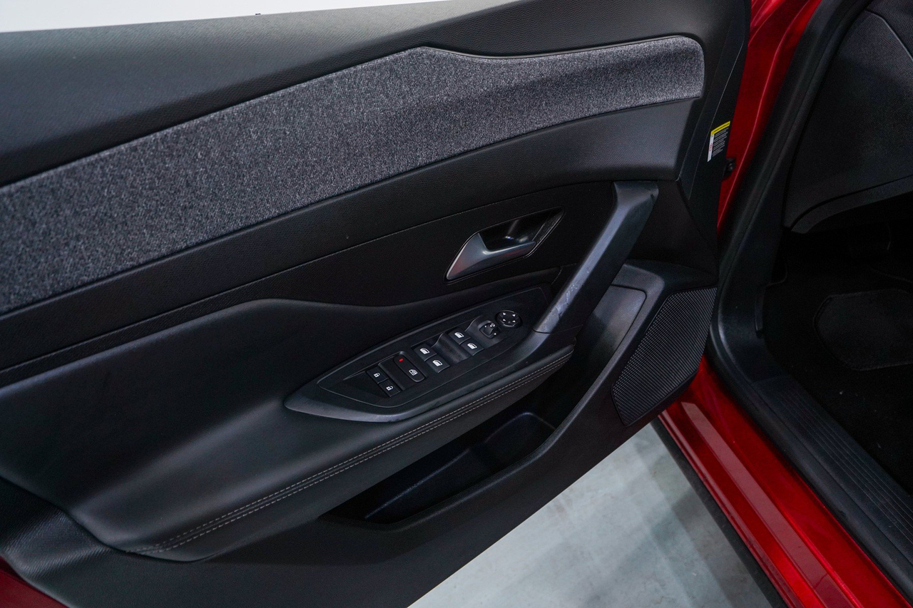 Peugeot 408 — photo 16