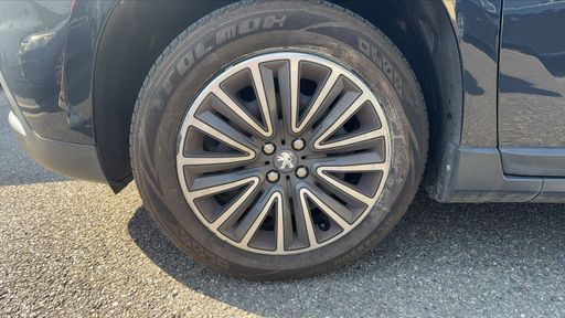 Peugeot 2008 1.5 BlueHDi 100 - Allure – 2019 – 132342 km – Diesel – Boîte Manuelle — photo 9