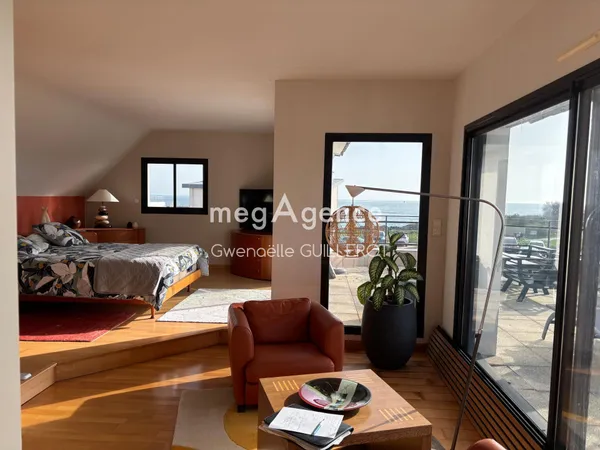 Emplacement exceptionnel Superbe maison contemporaine avec vue mer