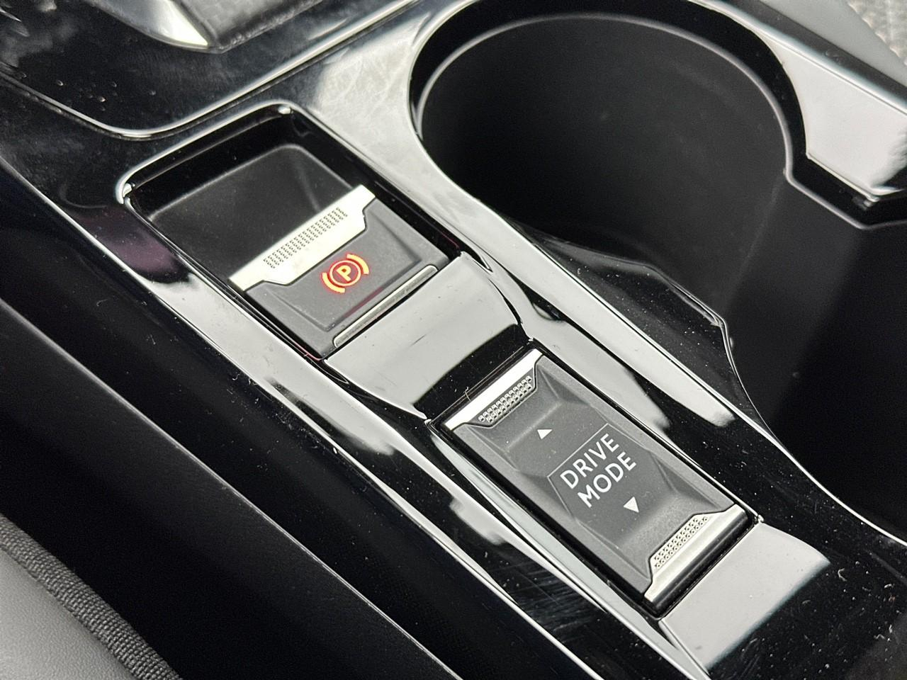 Peugeot 2008 puretech 130 s&s eat8 allure — photo 29