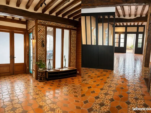 MAISON / COMMERCE USAGE MIXTE - 200 m² - CENTRE-VILLE - VILLE TOURISTIQUE | Local Commercial - Bouti
