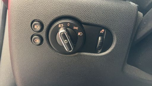 Mini Mini 1.5 Cooper 136 - Chili – 2017 – 58975 km – Essence – Boîte Manuelle — photo 3