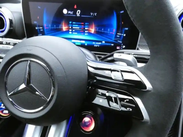 Mercedes Classe C amg 63 s e performance break — photo 17