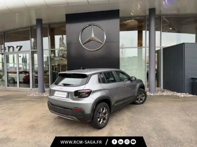 Jeep Avenger electrique 156ch 115kw longitude — photo 4
