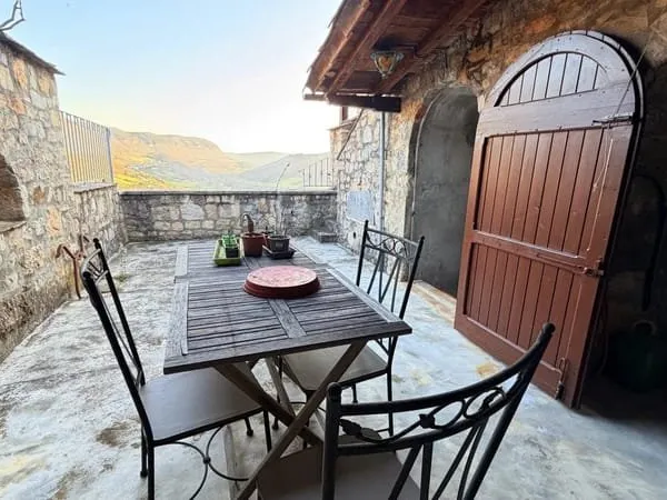 Charmante maison de village à Compeyre, 115 m², 6 pièces