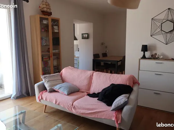 Appartement T3 à Rognes avec grande terrasse