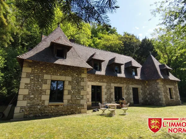 Propriété 7 pièces 220 m²