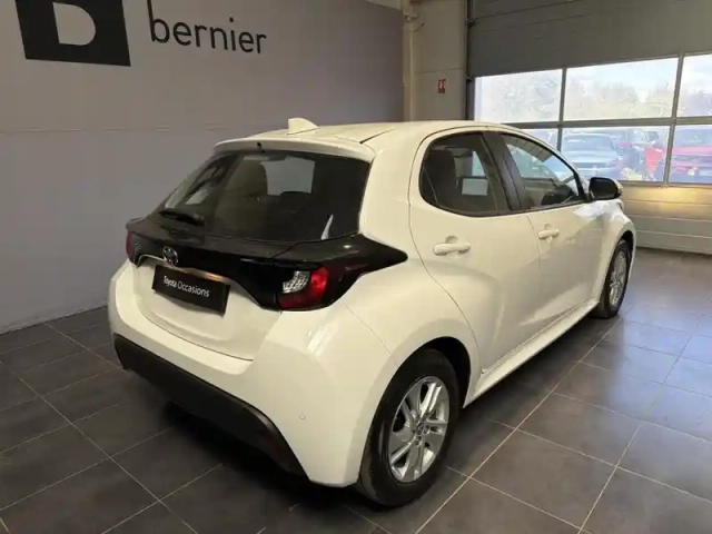 Toyota Yaris 120 vvt-i dynamic business 5p mc24 — photo 3