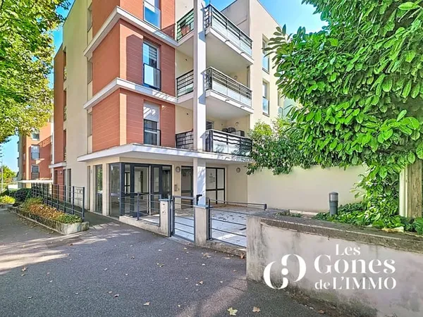 FRANCHEVILLE BEL AIR - A VENDRE APPARTEMENT T3 EN RDJ