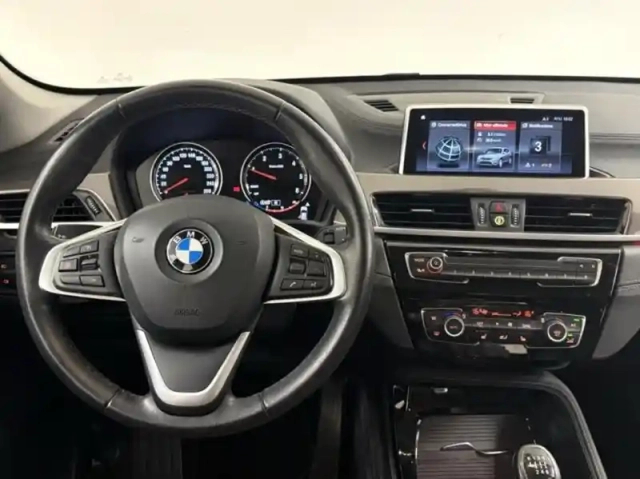 Bmw X1 sdrive16d 116ch xline — photo 7