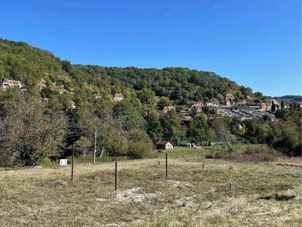 Exclusivité : Terrain à vendre Saint-Cyprien Périgord noir 24220