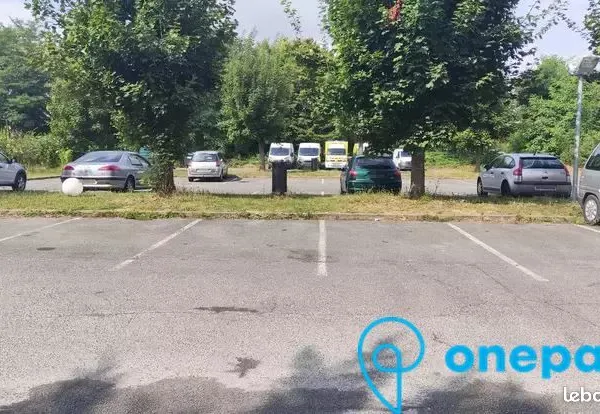 Parking/box 12 m² EMERAINVILLE