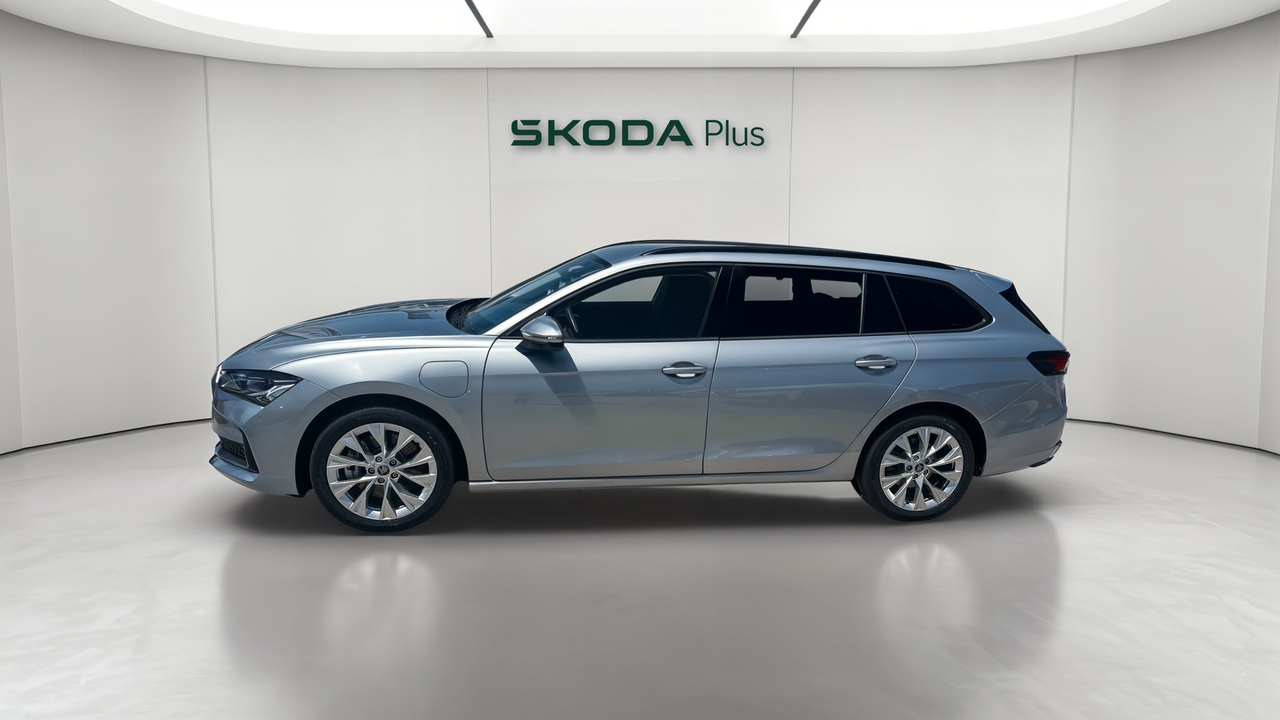 Skoda Superb Combi 1.5 TSI 204 ch PHEV DSG6 — photo 2