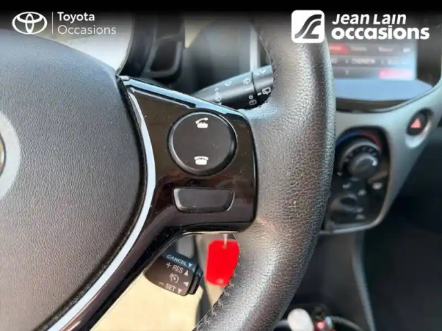 Toyota Aygo 1.0 vvt-i — photo 2