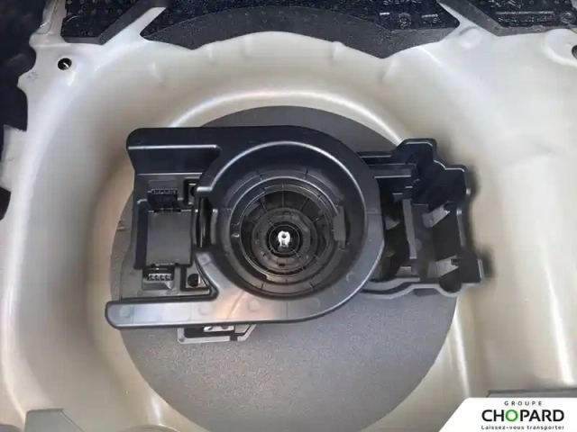 Peugeot 208 hybrid 100 e-dcs6 — photo 29