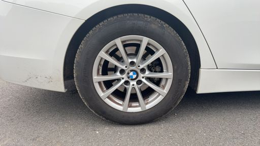 BMW Serie 3 2.0 320d 190 - Lounge – 2016 – 87840 km – Diesel – Boîte Automatique — photo 22