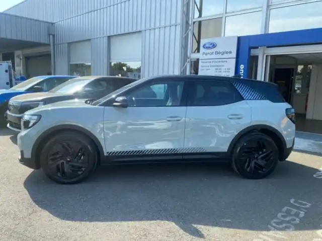 Ford Explorer 286ch extended range 79kwh pack collection rwd — photo 24