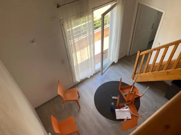 Belle opportunité : T3 dernier étage avec terrasse
