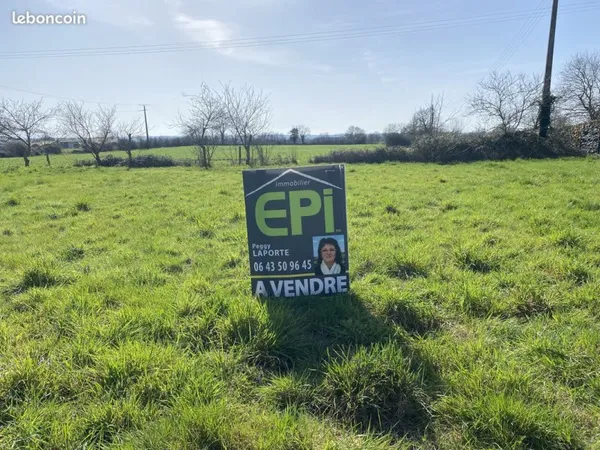 Terrain 669 m² La Plaine