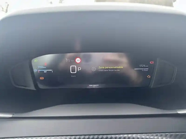Peugeot 208 hybrid 110 e-dcs6 — photo 10