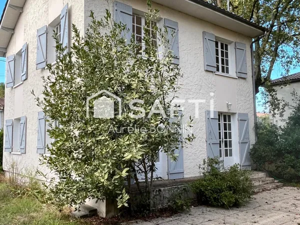talence - maison indépendante au milieu d un parc arboré