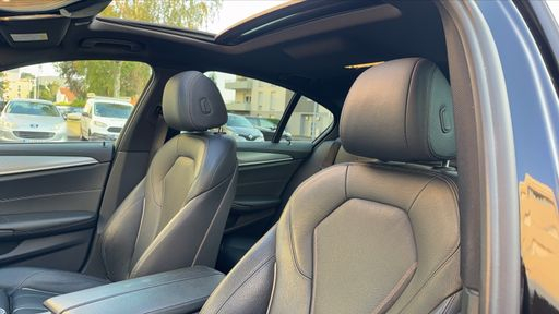 BMW Serie 5 520d 190 Steptronic8 - M Sport – 2018 – 117257 km – Diesel – Boîte Automatique — photo 17