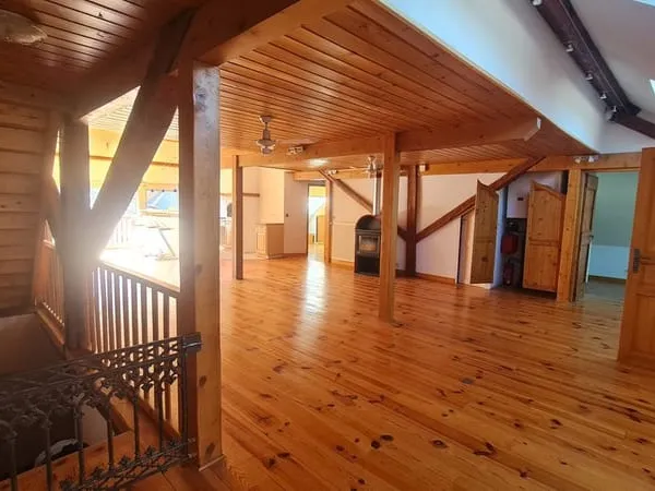 BARCELONNETTE- DUPLEX 182 m² AU SOL