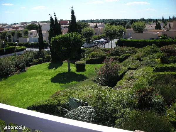 Cap d'Agde studio meublé avec une place de parking privé