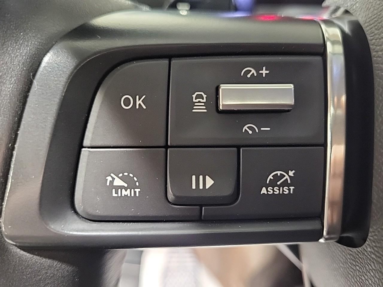 Citroën C4 puretech 130 s&s eat8 shine — photo 22