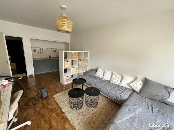 Studio meublé 30 m² avec terrasse - Boulevard des Pyrénées à Pau