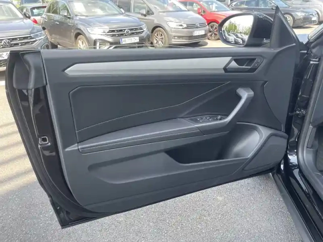 Volkswagen T-Roc cabriolet 1.5 tsi evo2 150 start/stop dsg7 — photo 19