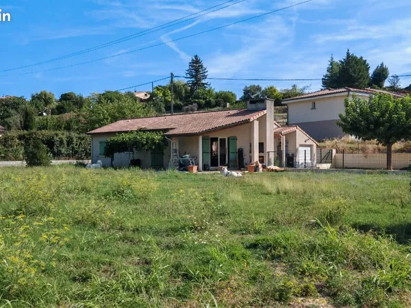 Maison 88m 5 pièces 1600m de terain